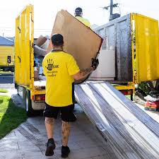 Best Retail Junk Removal  in East Dubuque, IL